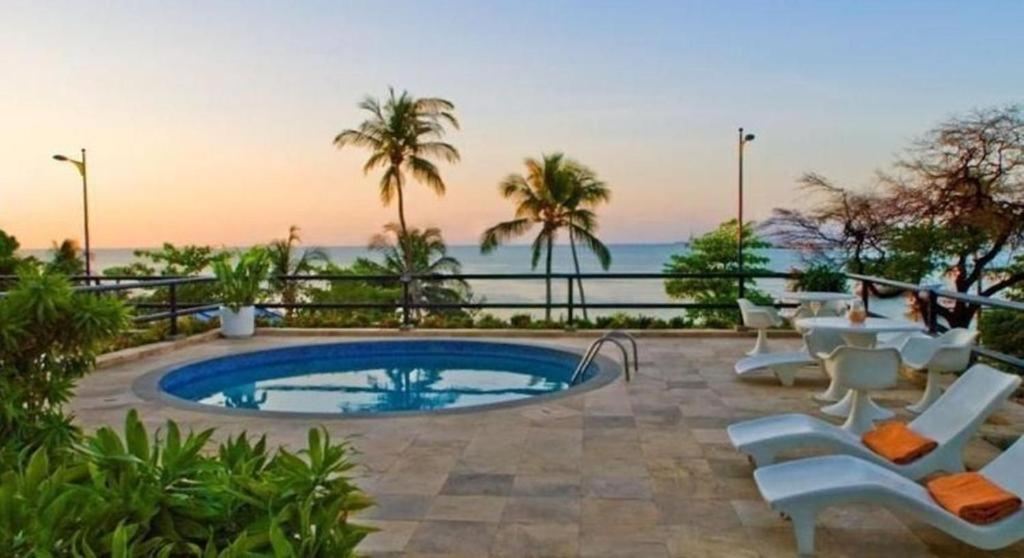 Flat Com Varanda Frente Mar - Golden Apartamento