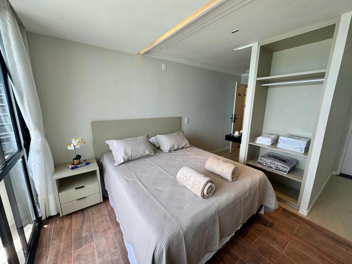 Apartamento Flat Com Varanda Frente Mar - Golden *