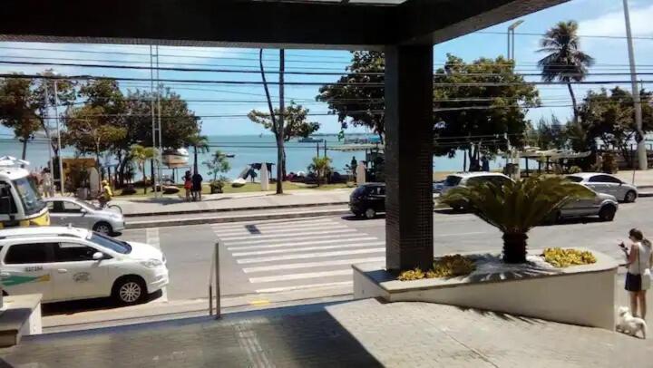 Flat Com Varanda Frente Mar - Golden *
